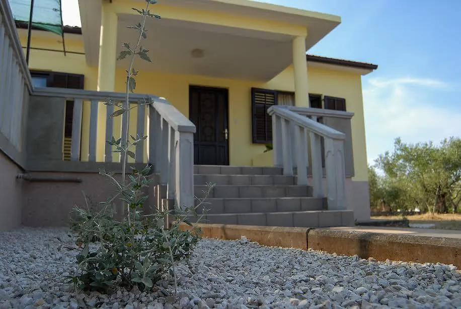 Kuca Za Odmor Dido Ive Villa Ugljan Holiday home