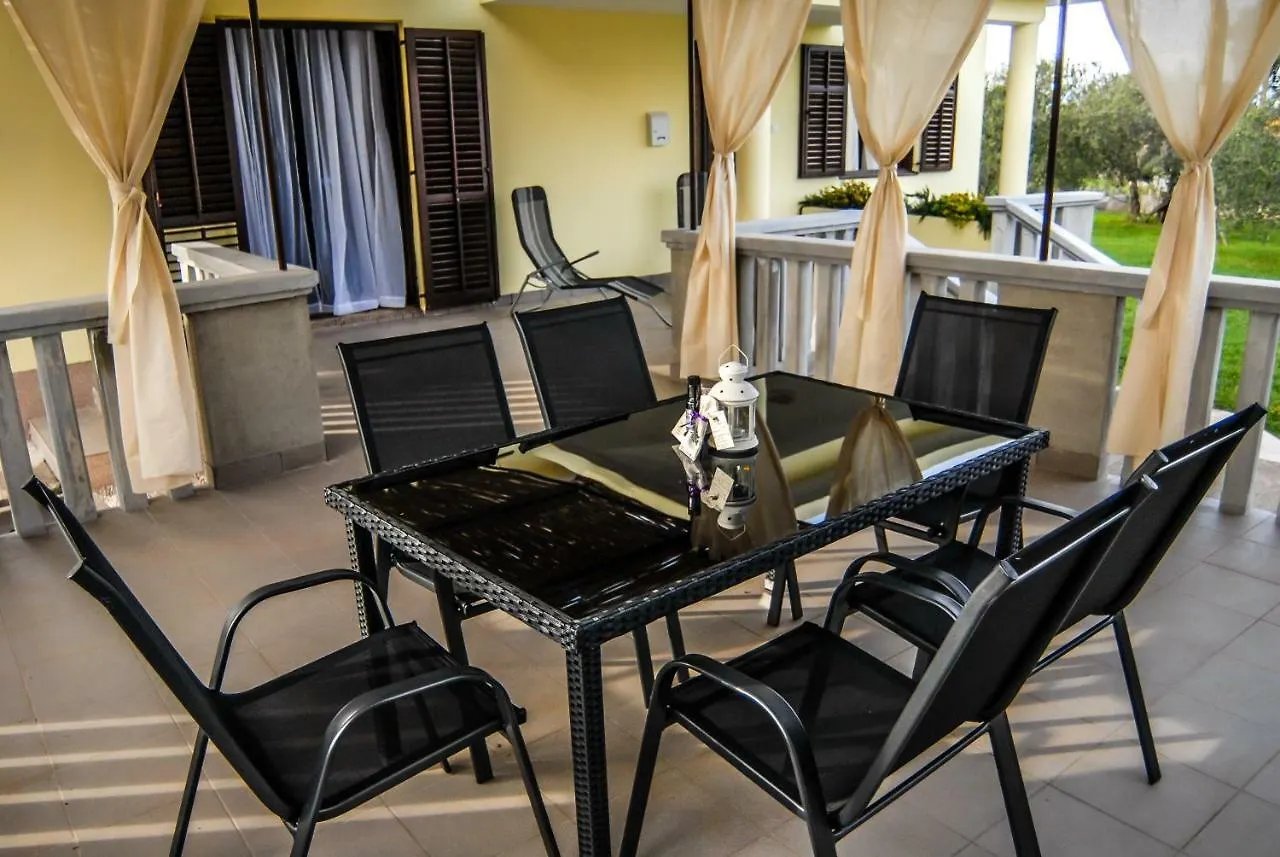 Kuca Za Odmor Dido Ive Villa Ugljan 0*,